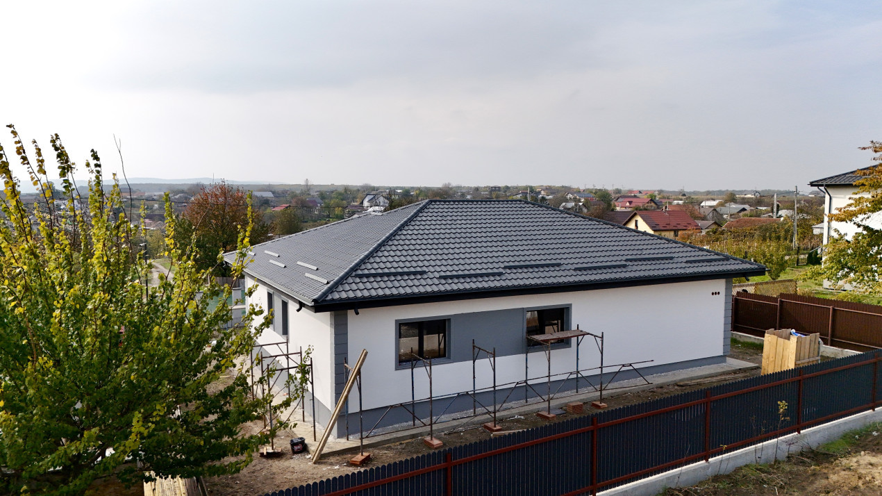 Casa cu 4 Camere, 2 Bai in Ciurbesti, Iasi